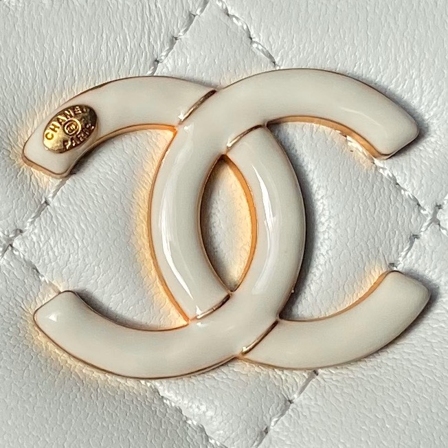 Ch**el cosmetic bags